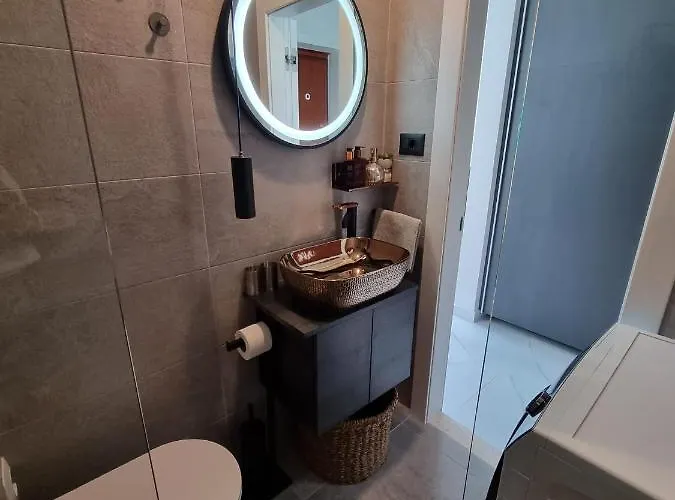 Lux New Marikela * سبليت