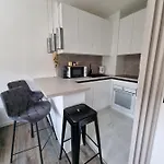 Lux New Marikela