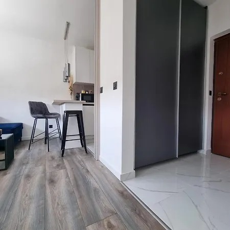 Apartament Lux New Marikela *