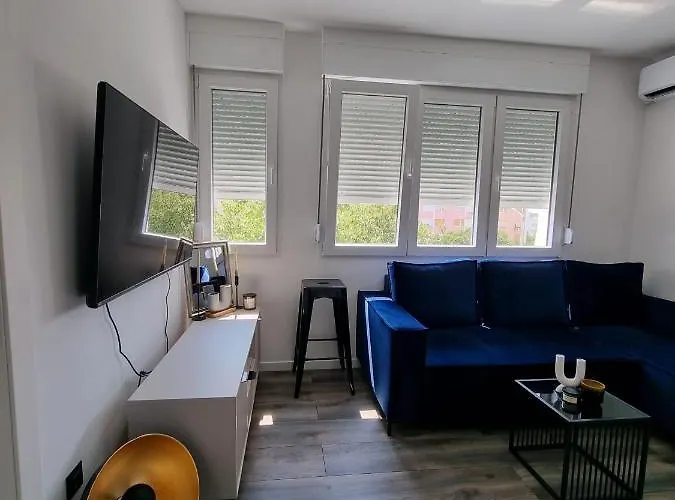 Lux New Marikela